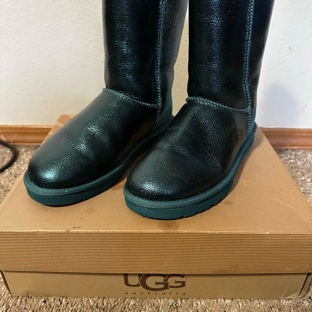 Classic UGG Short Metallic Green Boot - Picture 2 of 7